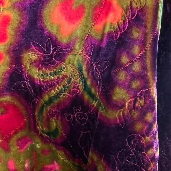 Chico’s 3 velour type jacket - Picture 4 of 8